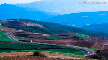 东川红土地