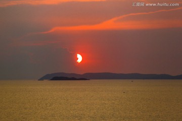 泰国芭提亚海上日落