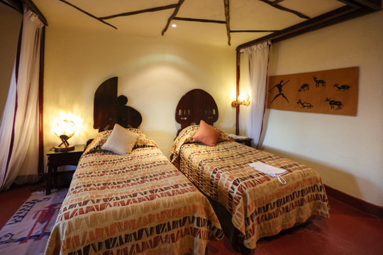 坦桑尼亚 塞伦盖蒂酒店客房