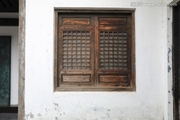 中式木窗户