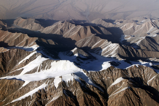 天山山脉 高山 积雪