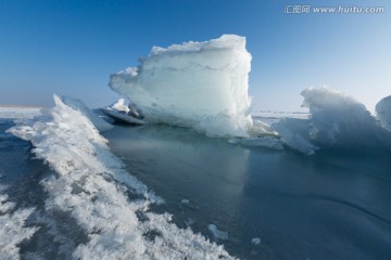 冰湖