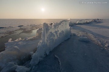 冰湖