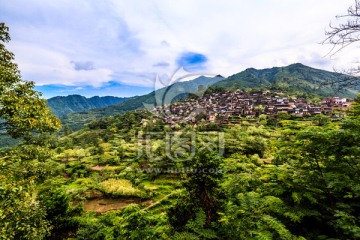 油岭瑶寨全景