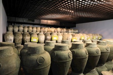 陳年酒 酒壇子 典藏黃酒