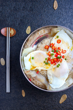 韩式鸡蛋拌饭