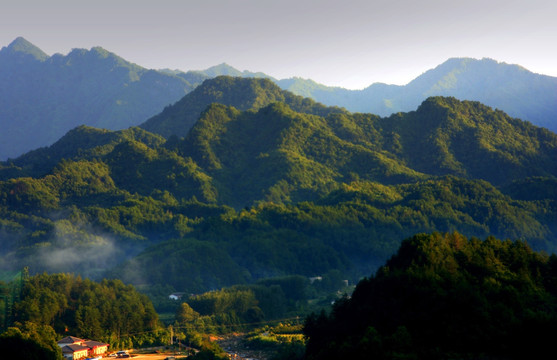 秦岭深山华阳古镇 高格