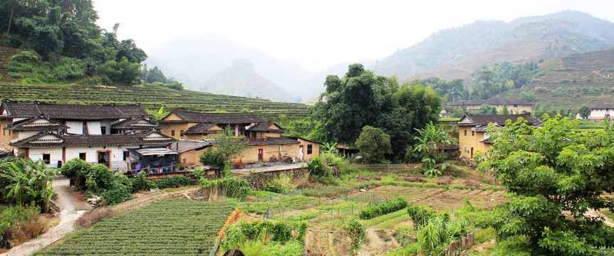 美丽的山村