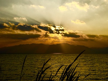 日落抚仙湖 