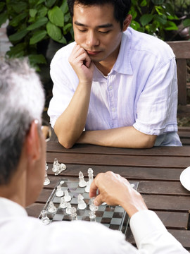 两个人下棋