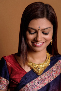 穿着传统服装的印度女人