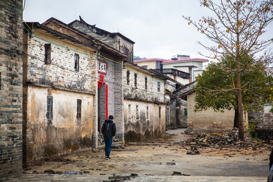 上岳古村