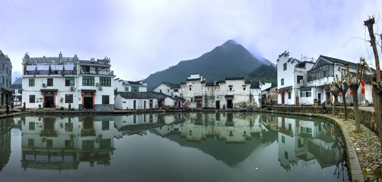 金华兰溪芝堰村半月塘全景