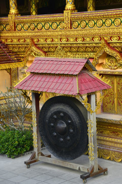 景洪总佛寺 傣族铜锣