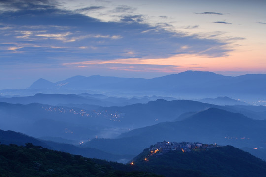 山区雾气