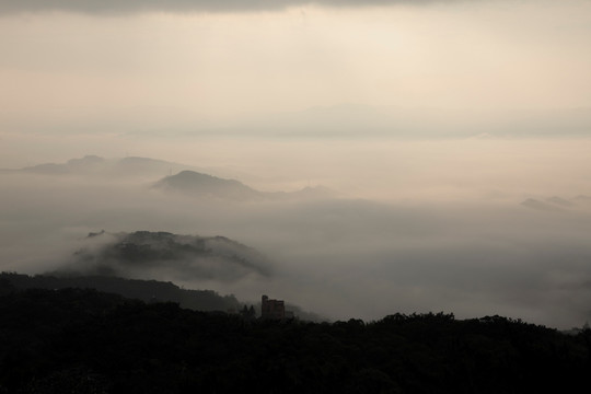 山区雾气