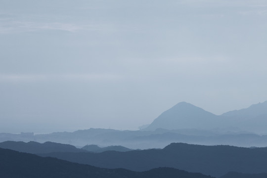 山区雾气