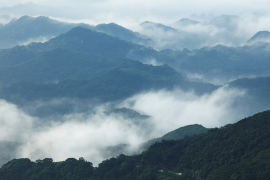 山区雾气