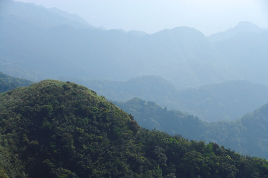 山区雾气