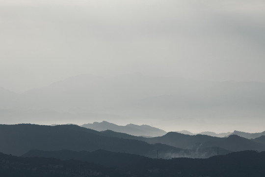 山区雾气