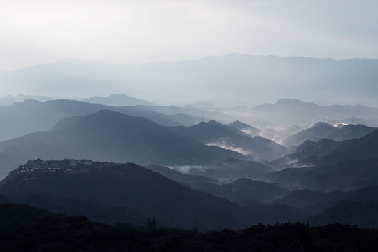 山区雾气