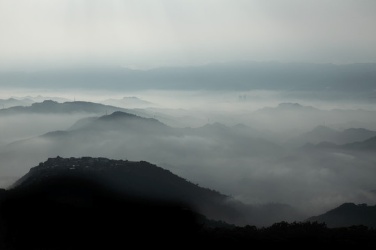 山区雾气