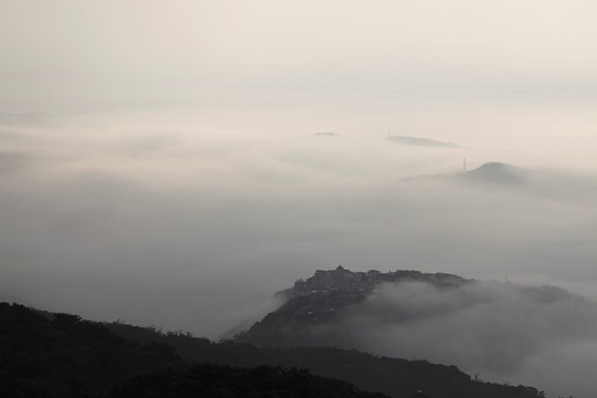 山区雾气