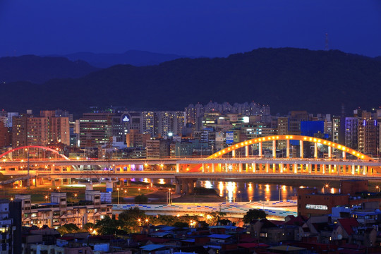 台北高架桥