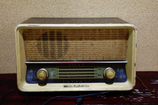 1960年代美多牌收音机
