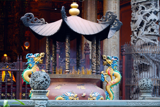 台湾寺庙香炉