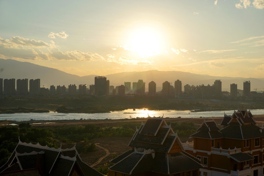 日落澜沧江 夕照景洪