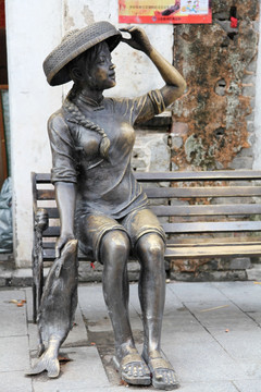 北海老街渔女雕塑