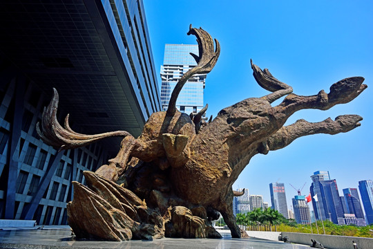深圳证券大厦 开荒牛雕塑