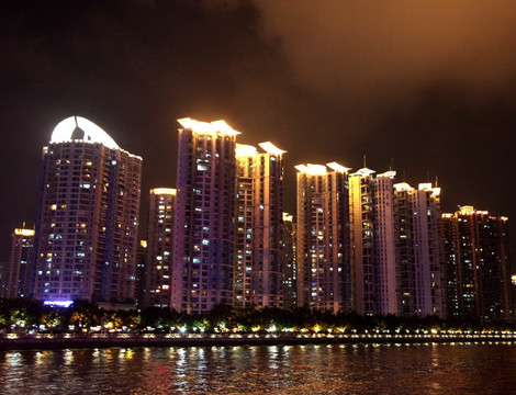 广州珠江边建筑夜景