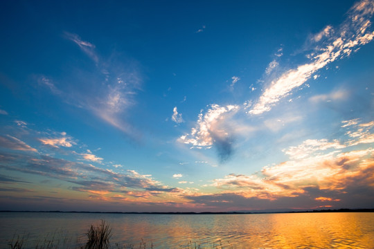 夕阳晚霞