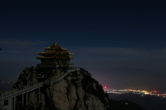 老君山夜景