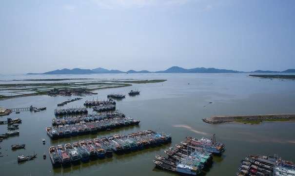 码头 渔港 滨海小镇