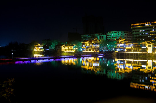 五通桥小西湖夜景