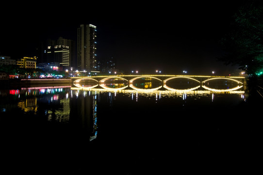 五通桥小西湖夜景