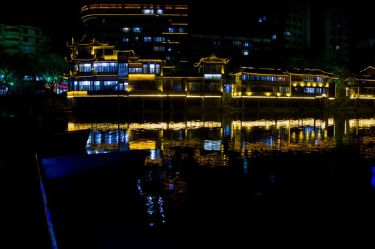 五通桥小西湖夜景