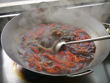 煮龙虾
