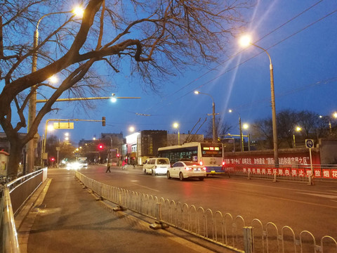 北京道路夜景