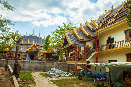 勐景来傣寨街景