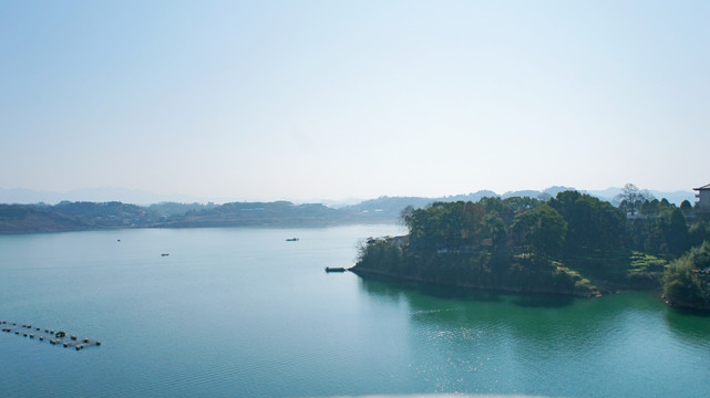 酉水河岸