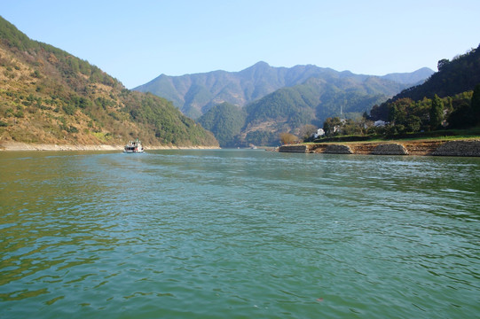 新安江山水画廊