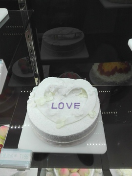 爱心蛋糕 生日蛋糕 美味蛋糕