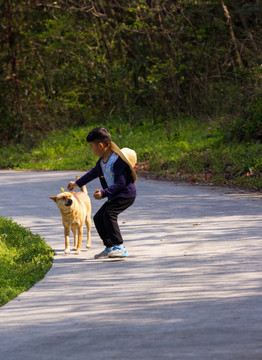 人与狗 少年