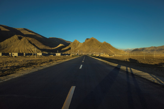 西藏道路风光