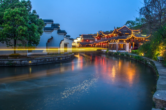 江南水乡古镇夜景