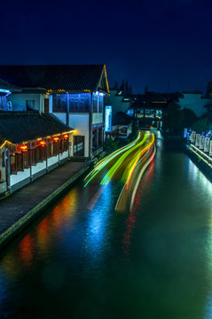 江南水乡古镇夜景